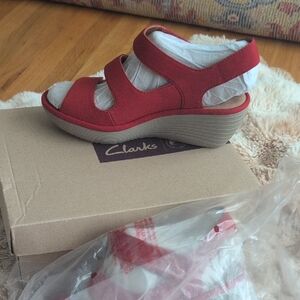 Clarks Red Wedge Reedly Juno Comfort Sandals 7.5W